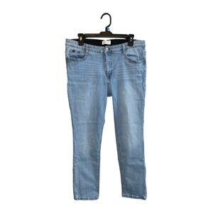Women's Light Blue Jeans